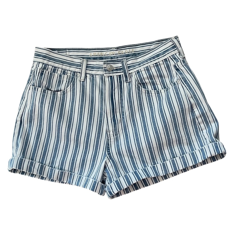 American Eagle Women’s Size 6 shorts, denim/white stripe, cuffed legs, pockets